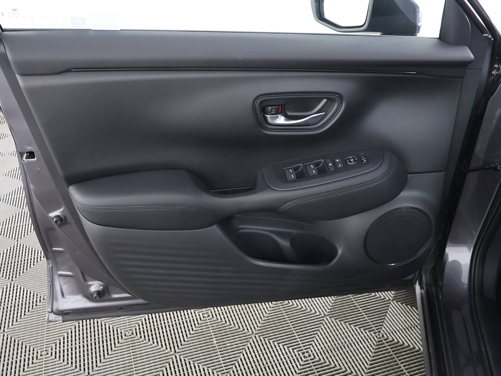 Used 2027 Honda HR-V LX image 19