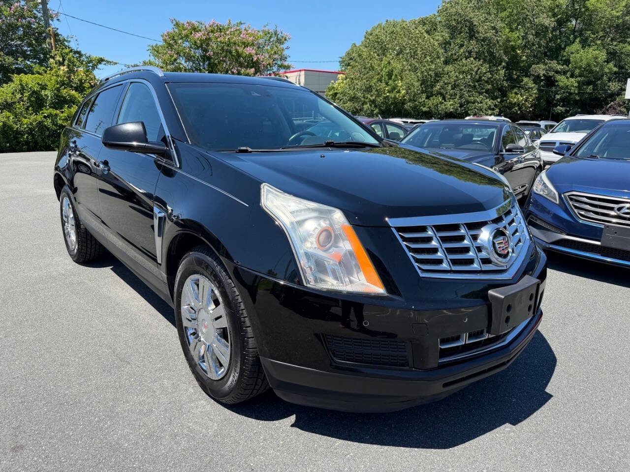 Used 2015 Cadillac SRX Luxury w/ Driver Awareness Package AWD/4WD image 3