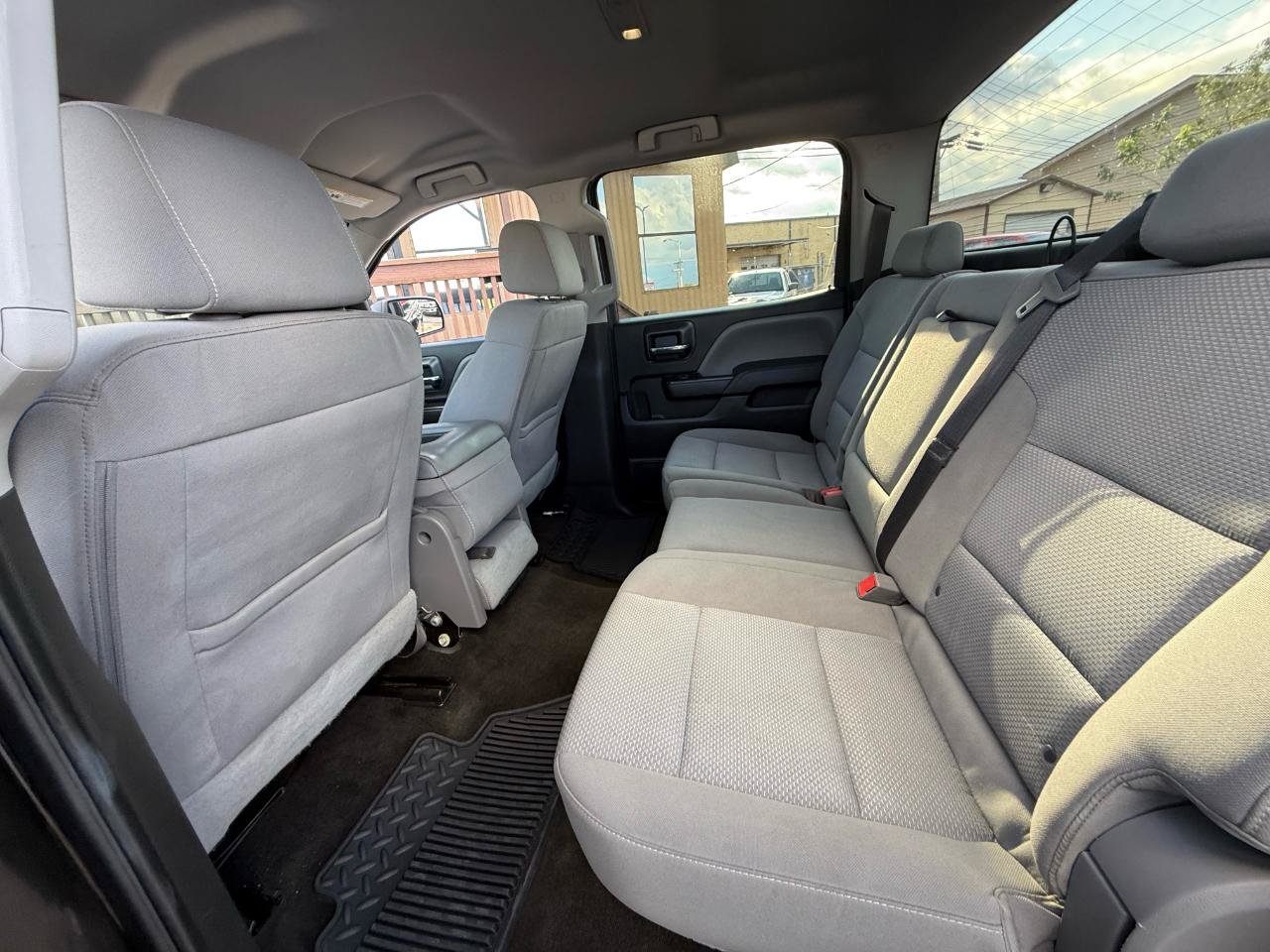 Used 2018 Chevrolet Silverado 1500 Custom w/ Custom Value Package AWD/4WD image 37