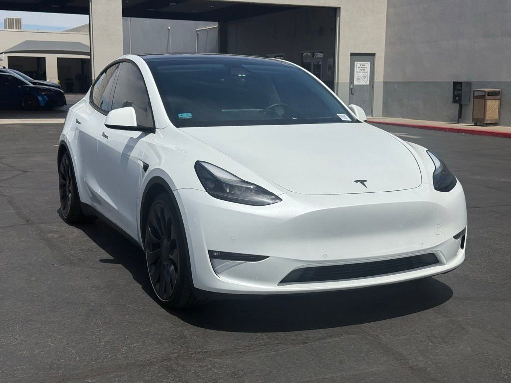 Used 2022 Tesla Model Y Performance AWD/4WD image 1