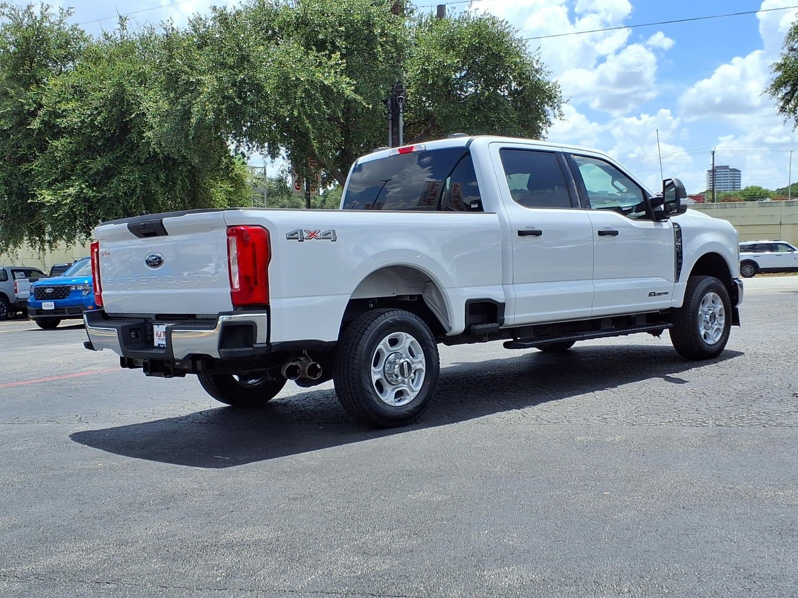 Used 2025 Ford F350 XLT AWD/4WD image 6