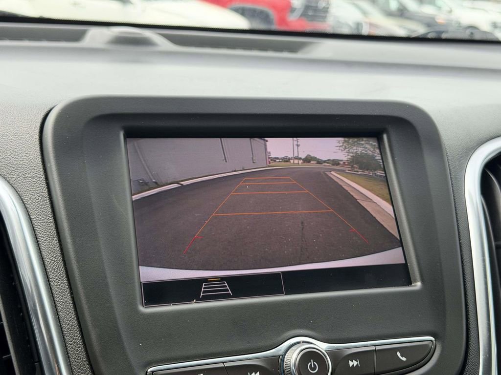 Used 2024 Chevrolet Equinox LT image 4