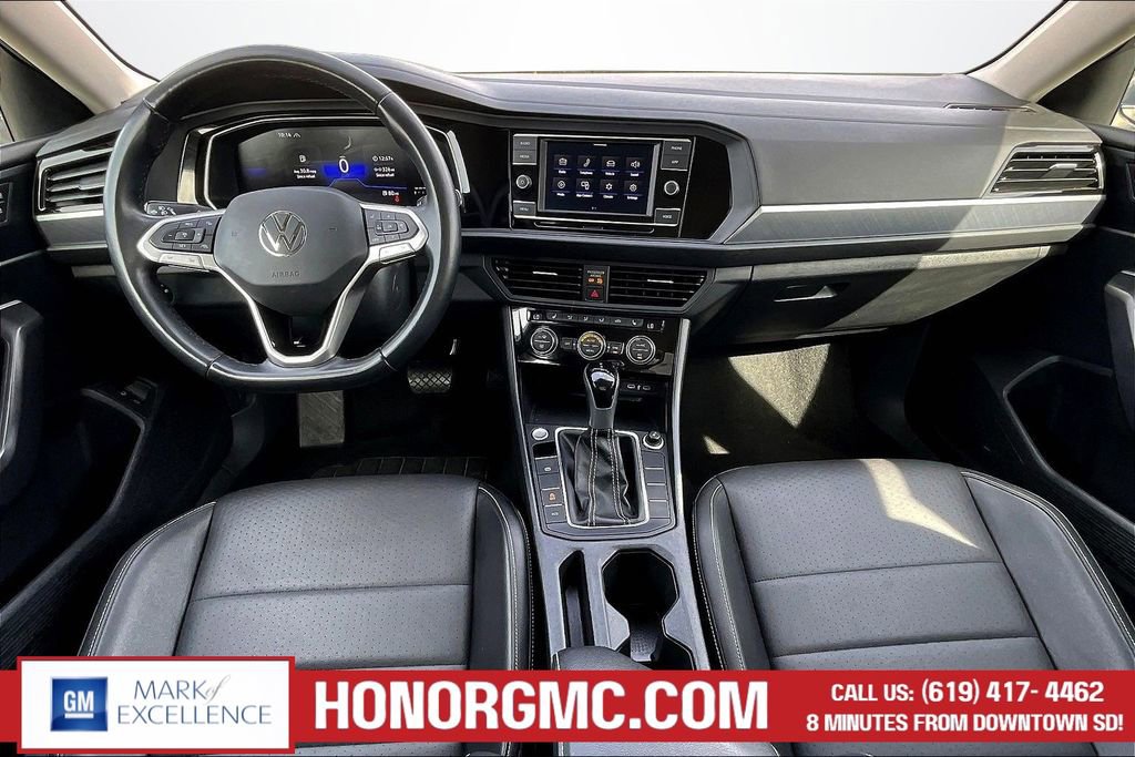 Used 2024 Volkswagen Jetta SE image 7