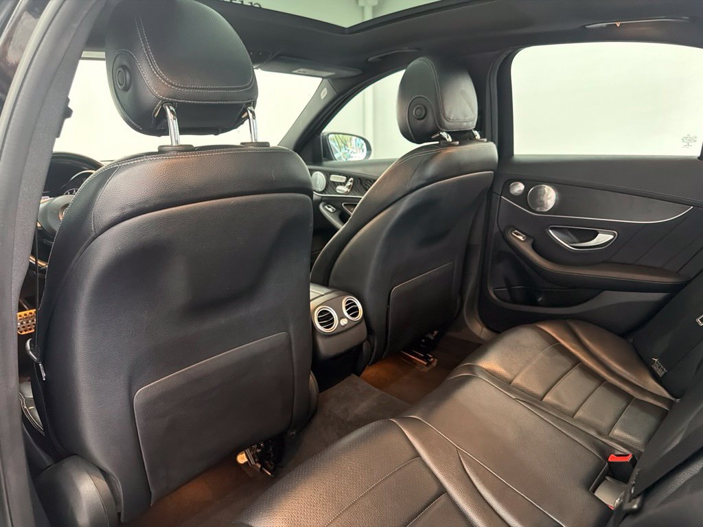 Used 2015 Mercedes-Benz C 400 4MATIC image 23