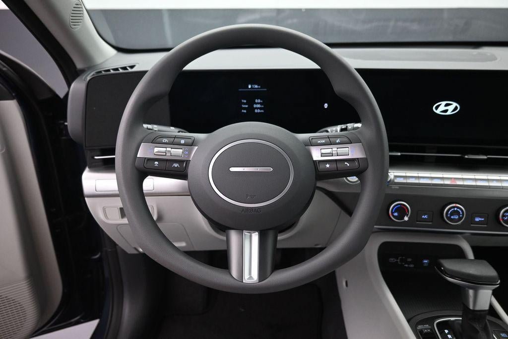 New 2027 Hyundai Kona SE FWD image 22