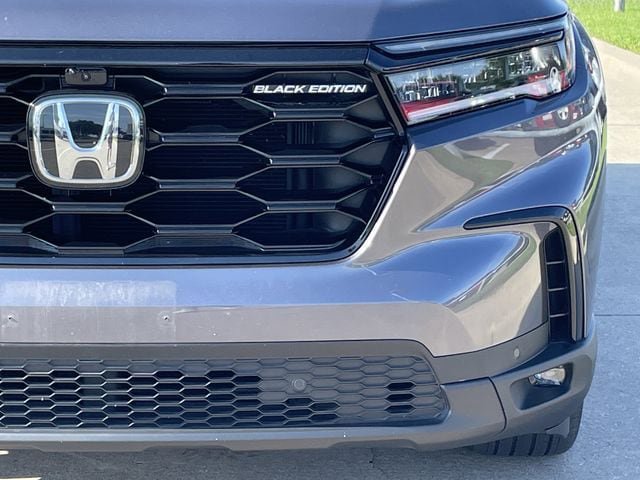 Used 2025 Honda Pilot Black Edition image 9