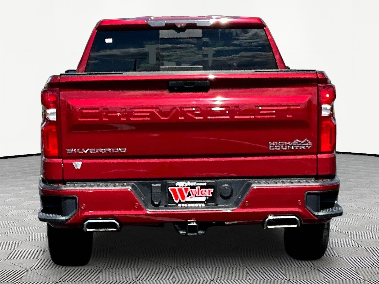 Used 2020 Chevrolet Silverado 1500 High Country w/ Technology Package AWD/4WD image 5
