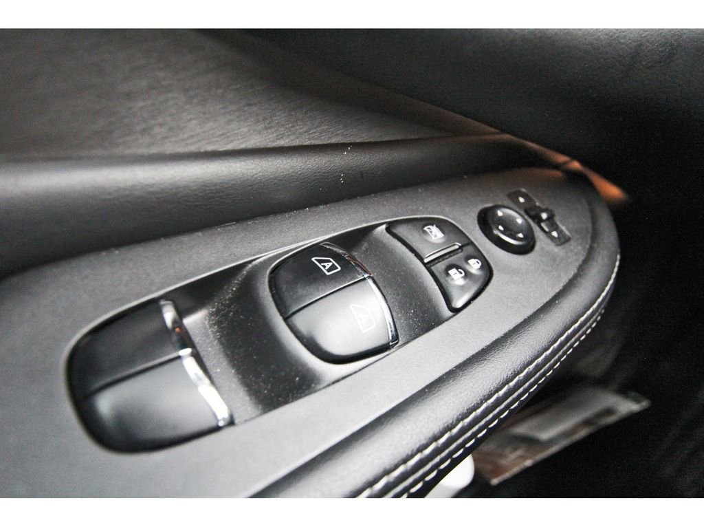 Used 2021 Nissan Murano SL w/ SL Moonroof Package image 15