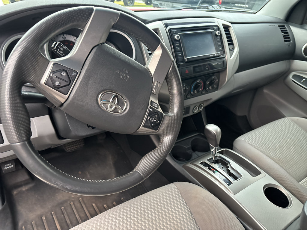 Used 2014 Toyota Tacoma PreRunner w/ SR5 Package RWD image 8