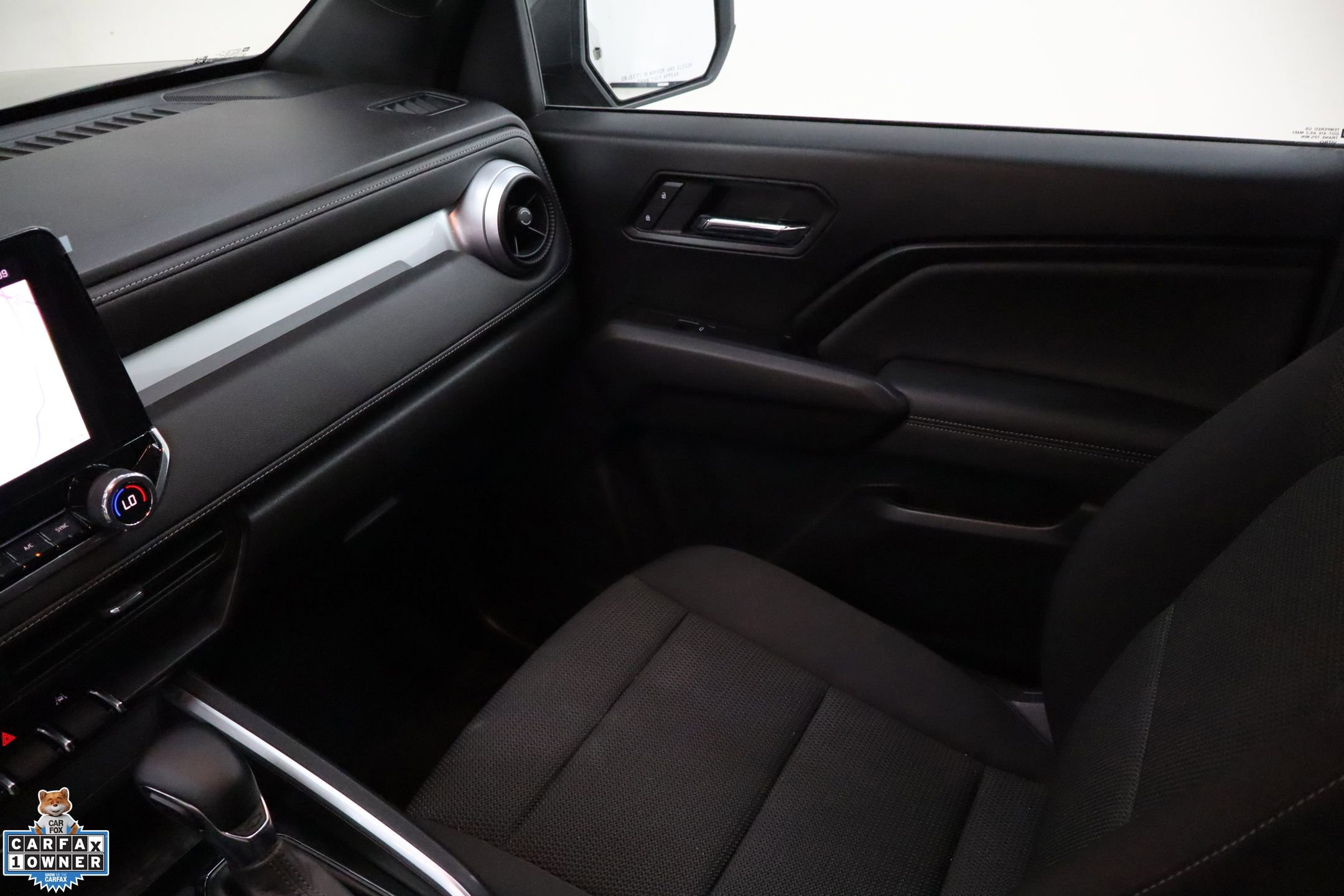 Used 2024 Chevrolet Colorado LT w/ LT Convenience Package image 24