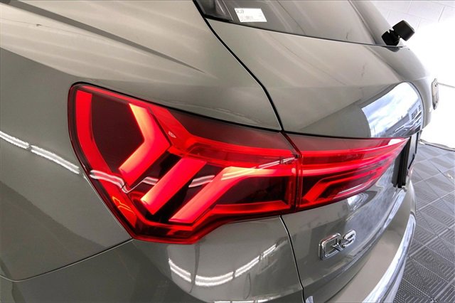 Certified 2023 Audi Q3 2.0T Premium w/ Convenience Package image 29