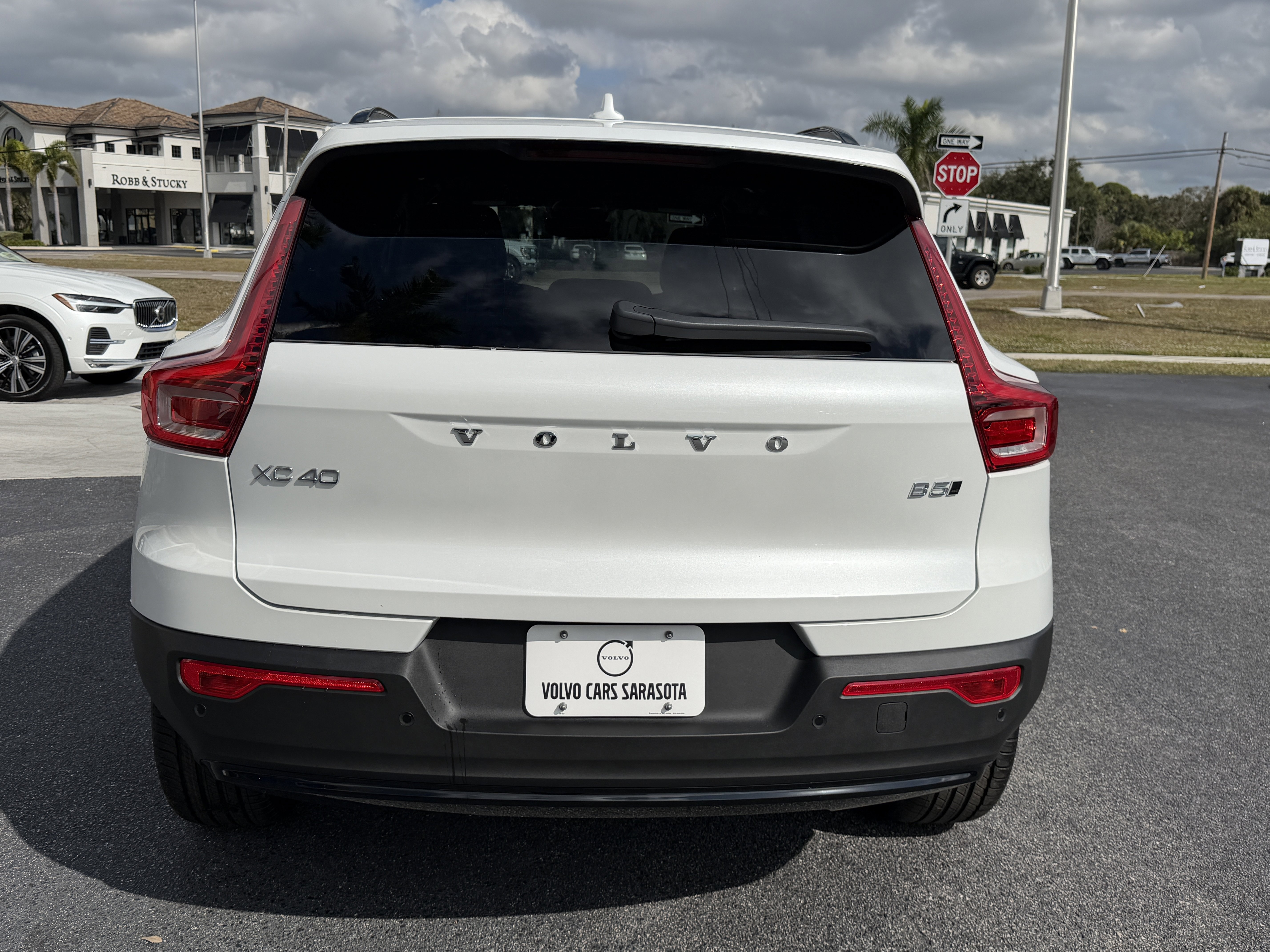 New 2026 Volvo XC40 B5 Core w/ Protection Package image 5