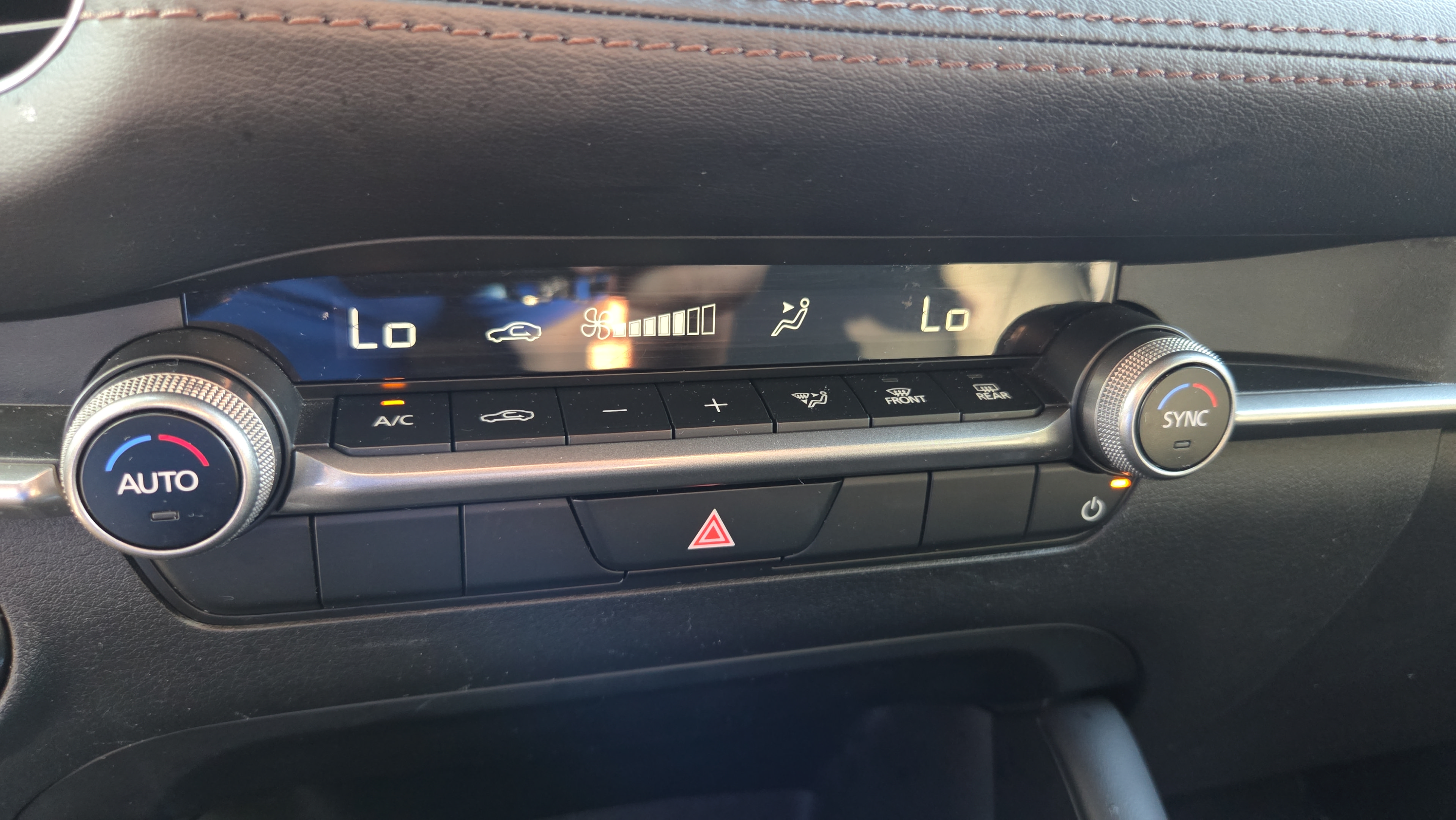 Used 2024 MAZDA MAZDA3 s FWD image 20
