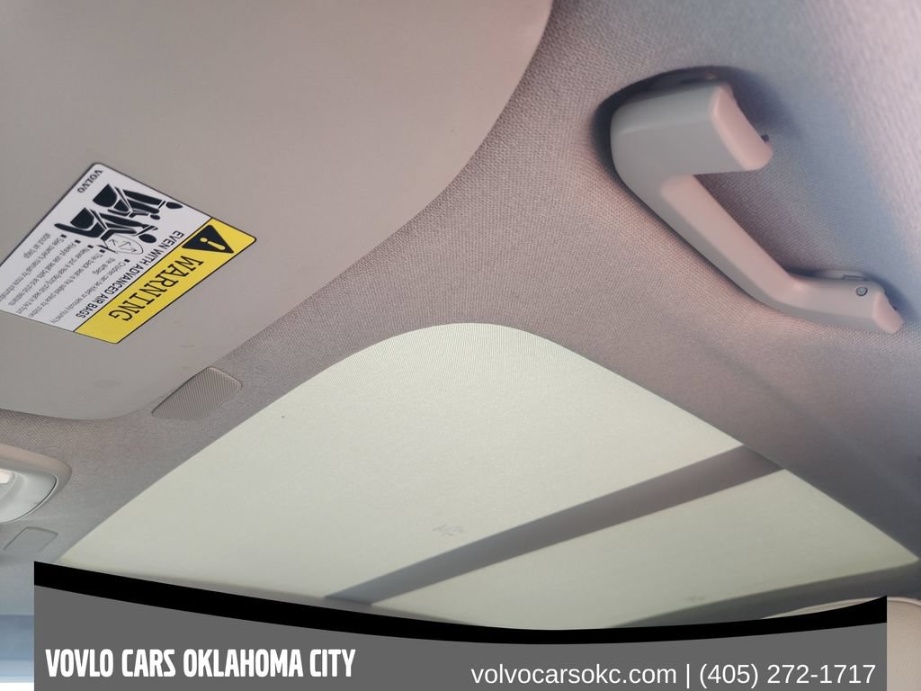 Certified 2024 Volvo XC40 B5 Plus w/ Protection Package Premier AWD/4WD image 20