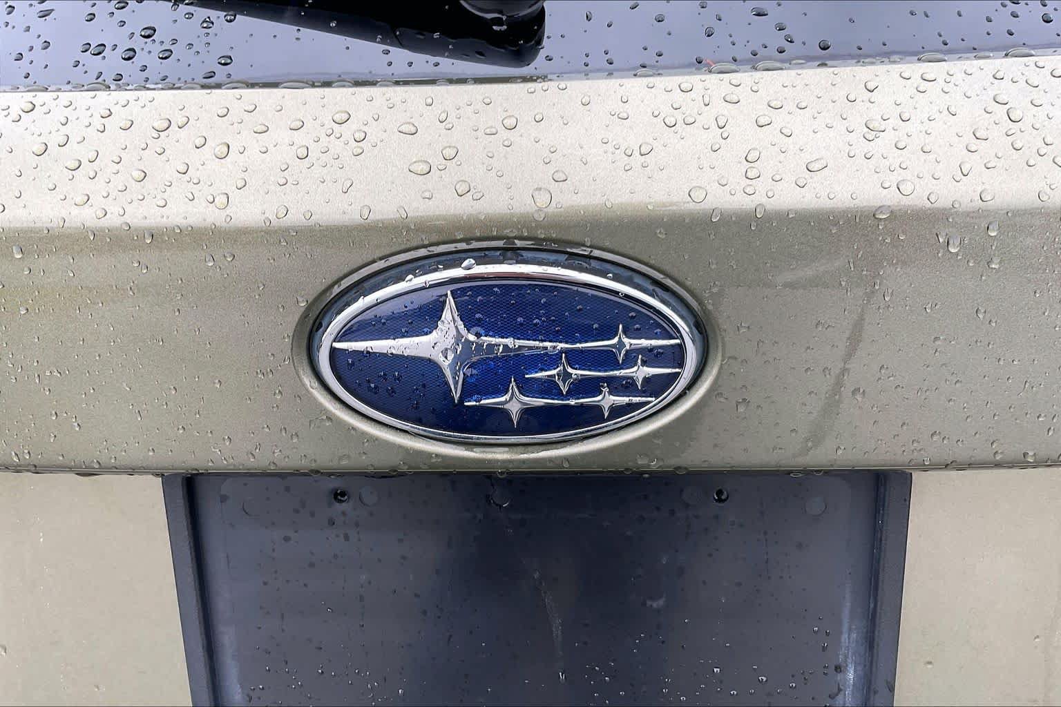 Used 2023 Subaru Outback Premium AWD/4WD image 31