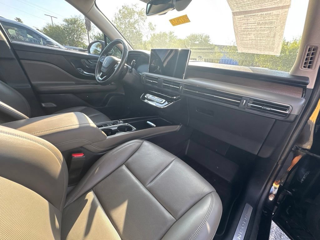 Used 2023 Lincoln Corsair Reserve FWD image 23