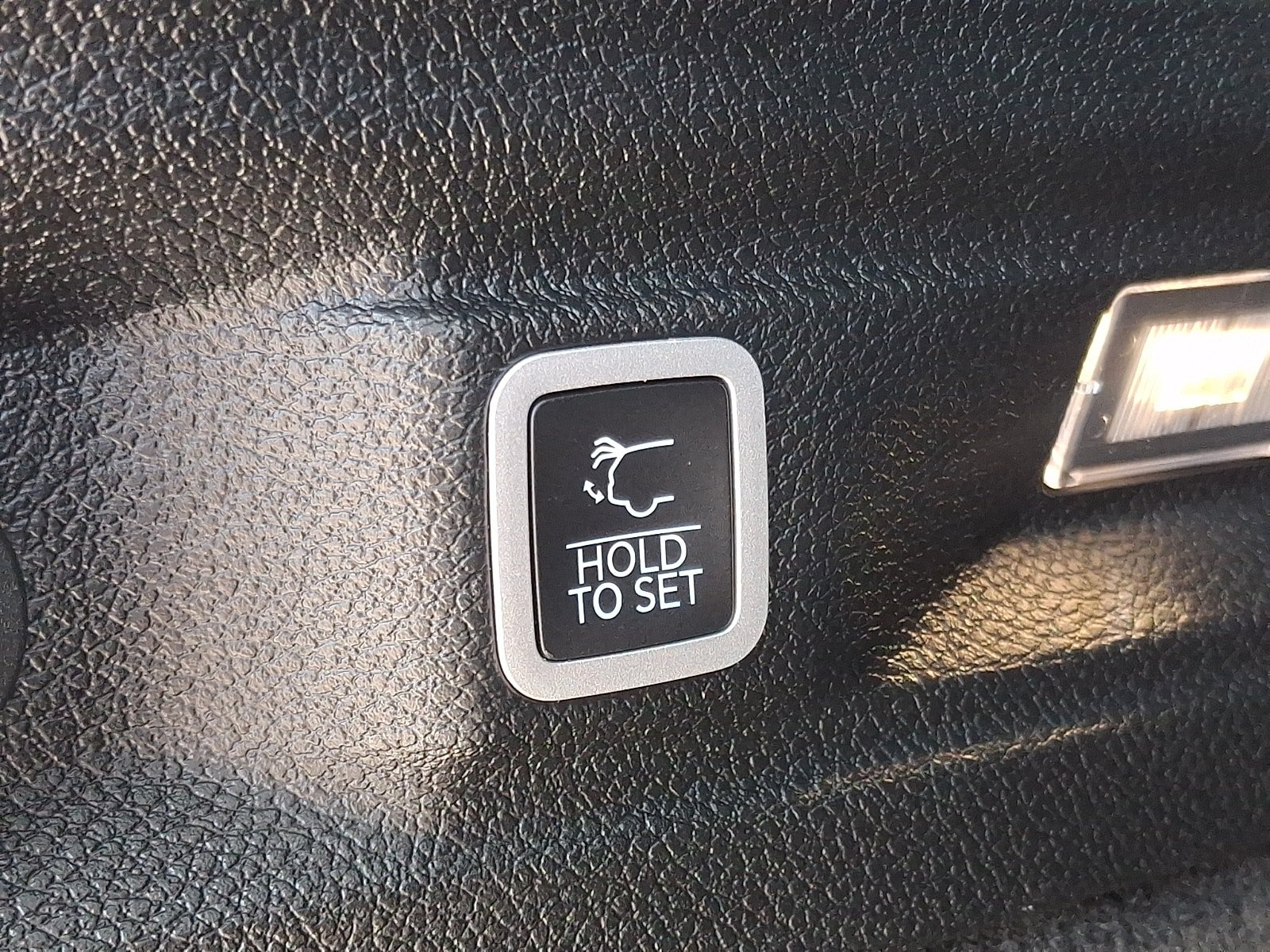 Certified 2023 Jeep Grand Cherokee L Summit AWD/4WD image 30