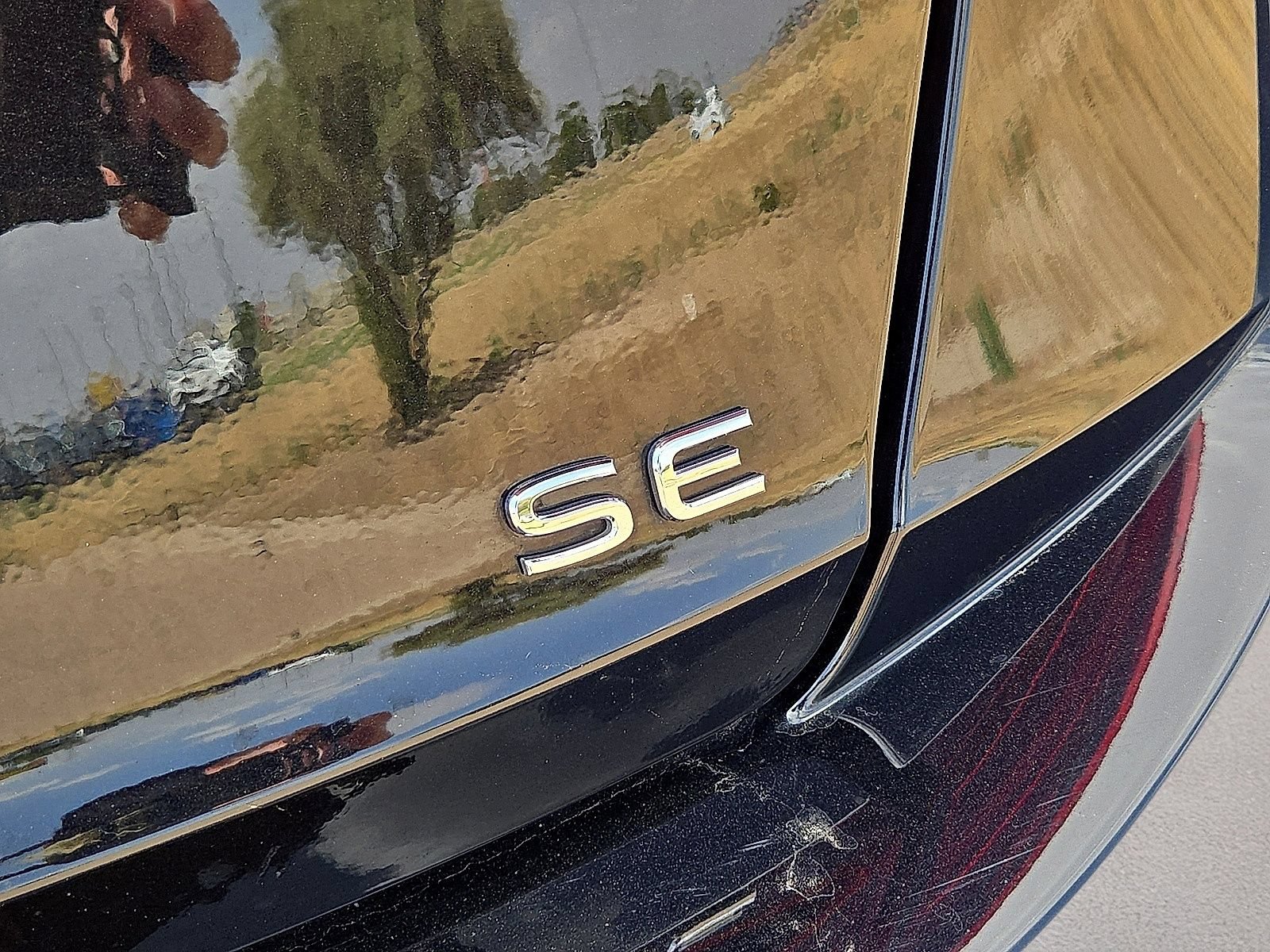 Used 2025 Volkswagen Jetta SE FWD image 12