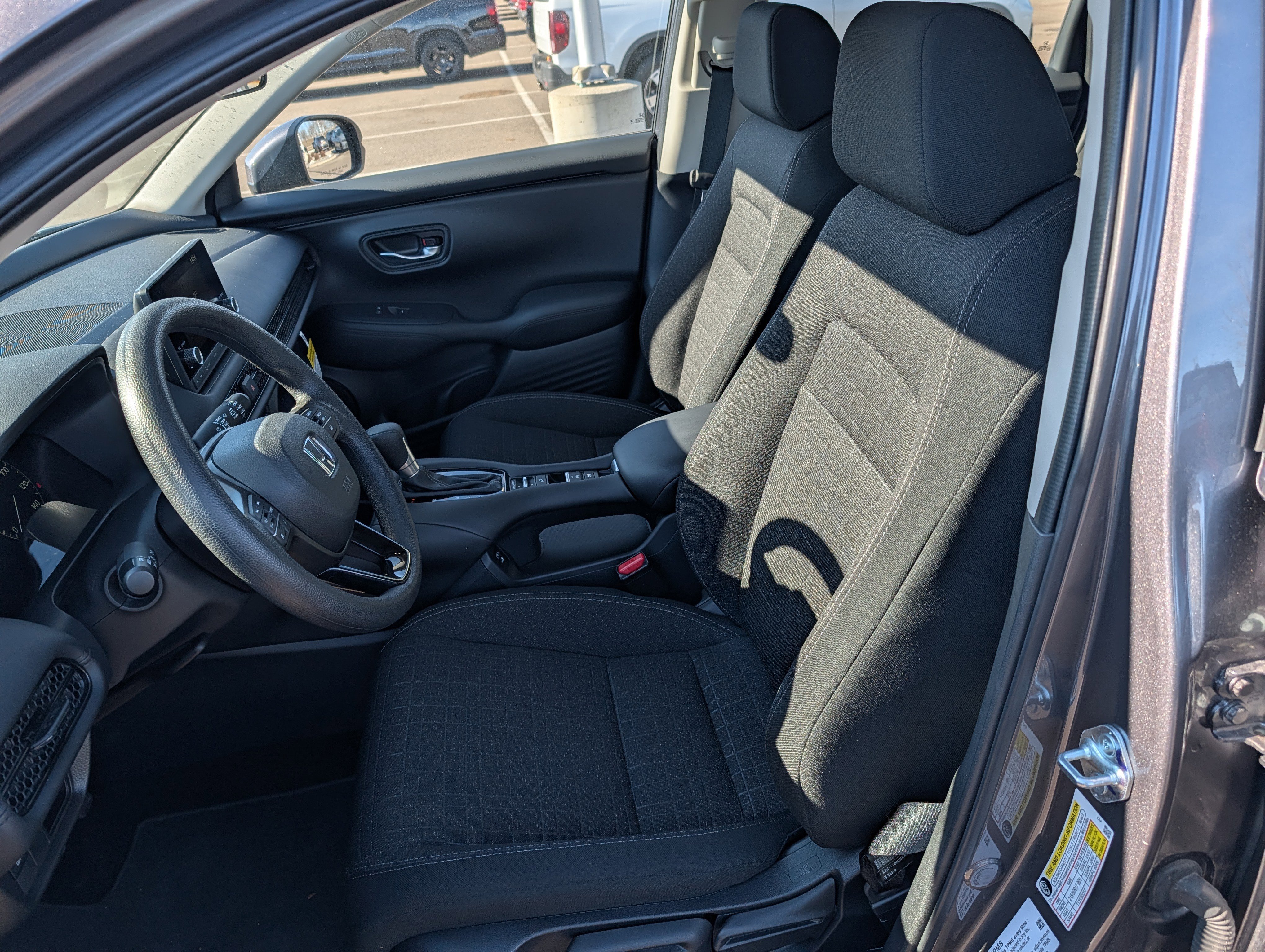 Used 2025 Honda HR-V LX image 20