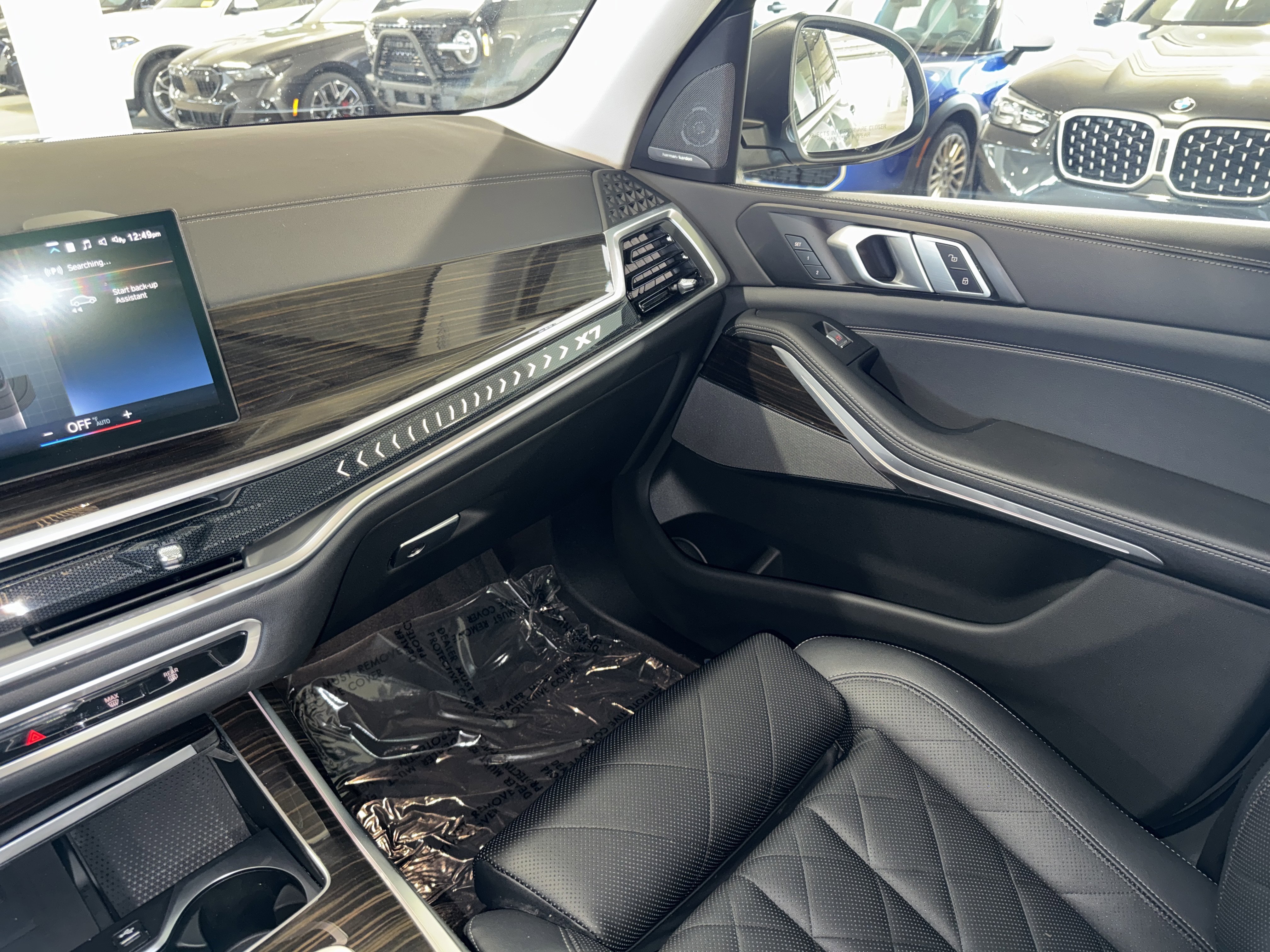 Used 2023 BMW X7 xDrive40i w/ Premium Package image 31