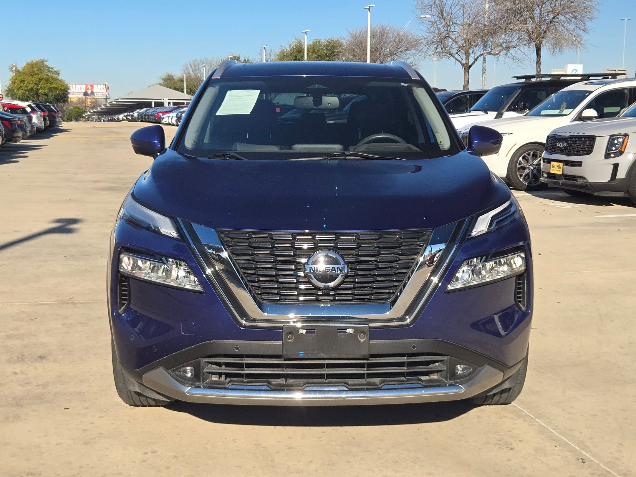 Used 2021 Nissan Rogue Platinum image 8