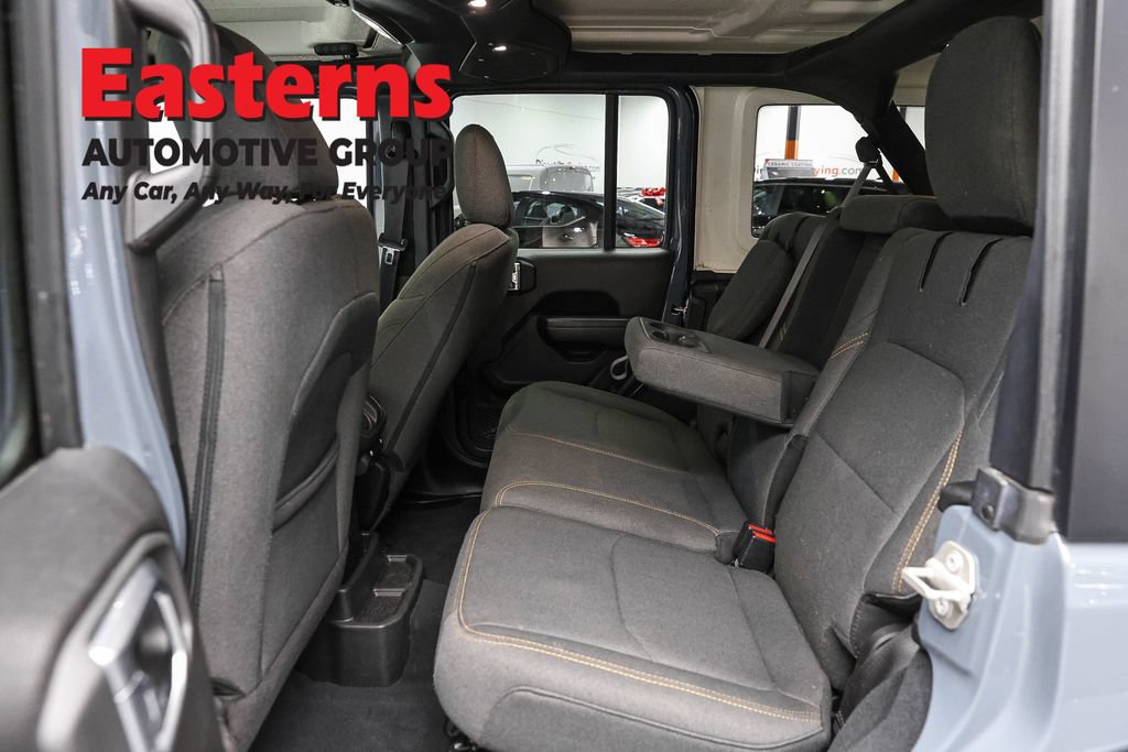 Used 2024 Jeep Wrangler Unlimited w/ Convenience Group AWD/4WD image 22