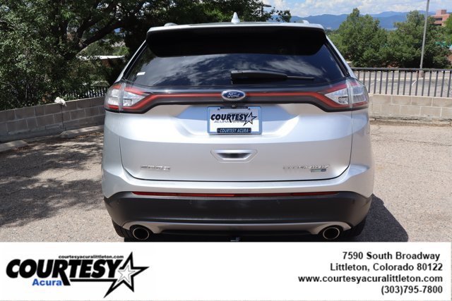 Used 2018 Ford Edge Titanium w/ Technology Package AWD/4WD image 5
