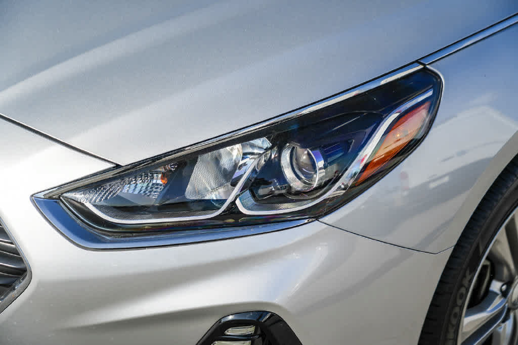 Used 2018 Hyundai Sonata SEL FWD image 2