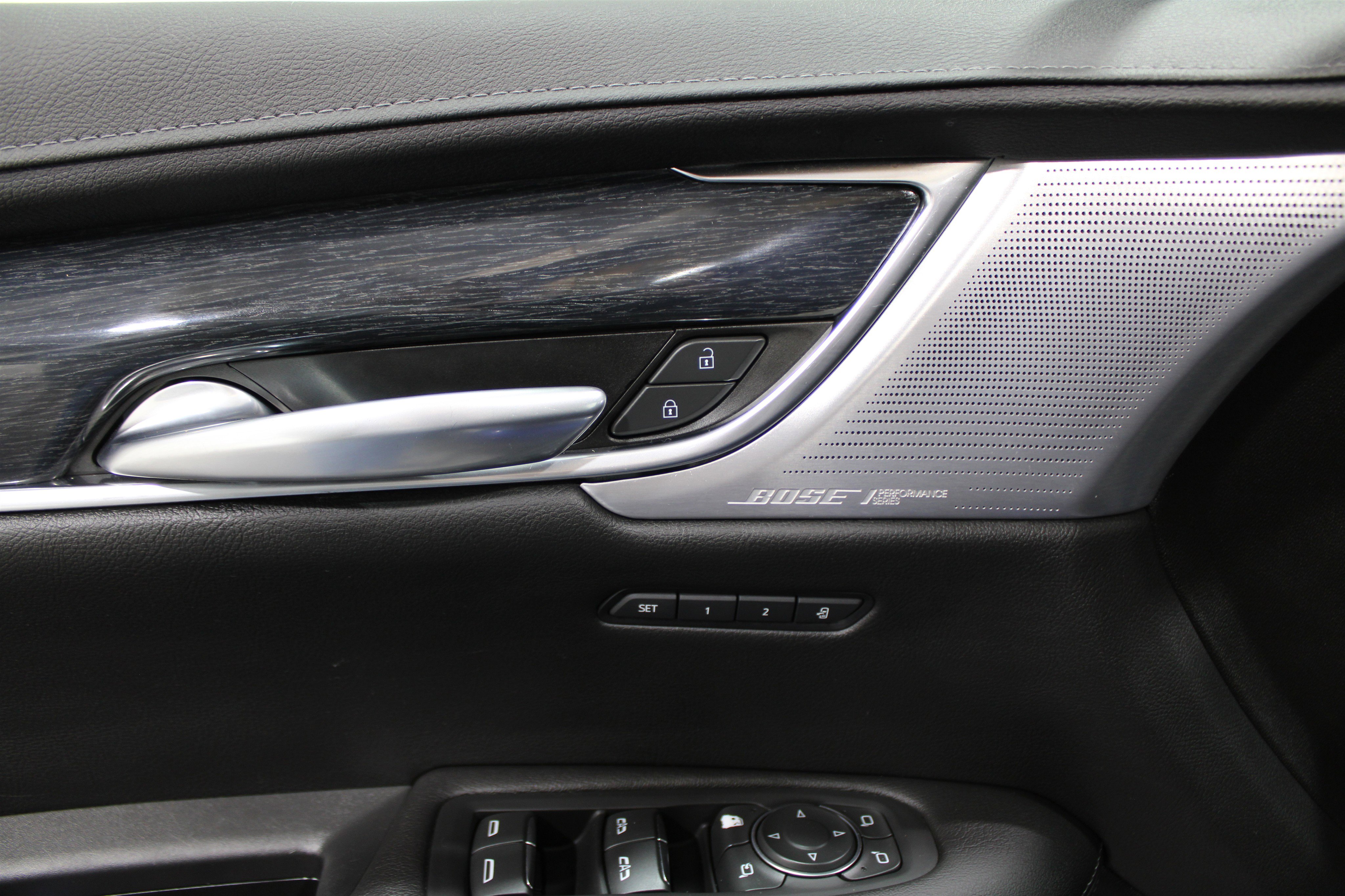 Certified 2023 Cadillac XT5 Premium Luxury image 8