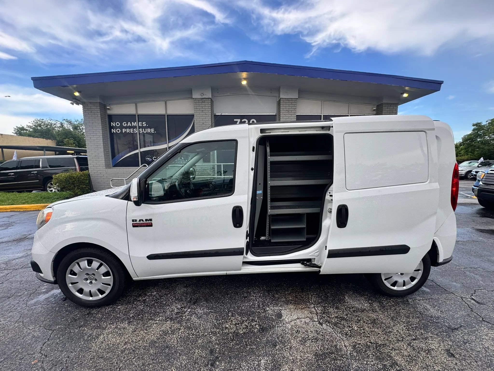 Used 2017 RAM ProMaster City Tradesman SLT w/ Rear Back-up Camera Group FWD image 10