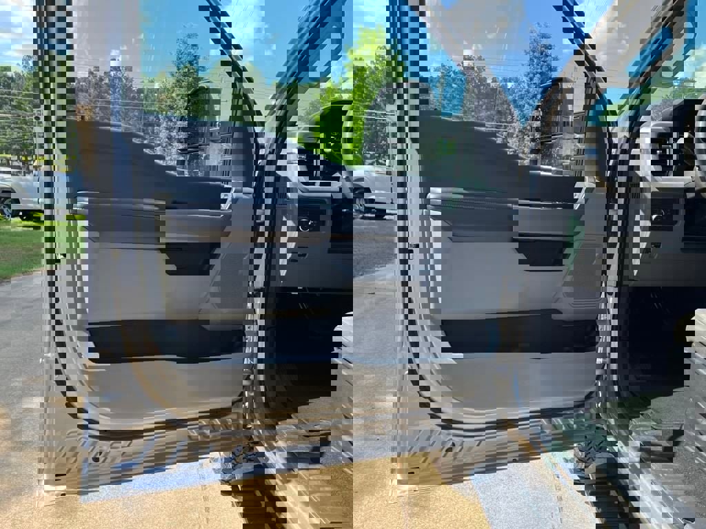 Used 2024 Ford F250 XLT image 11