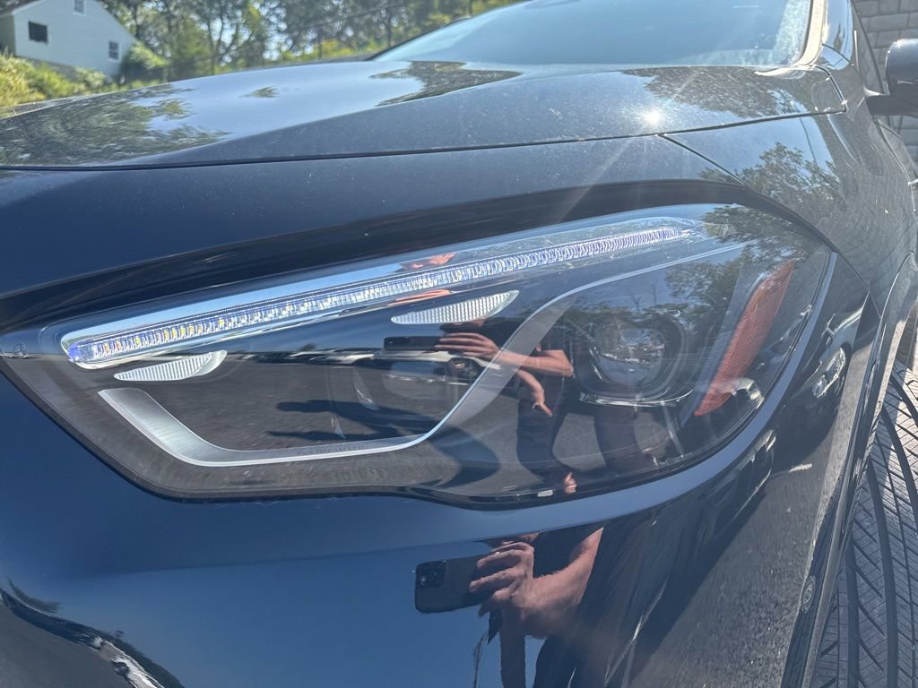 New 2026 Mercedes-Benz GLA 35 AMG 4MATIC image 16