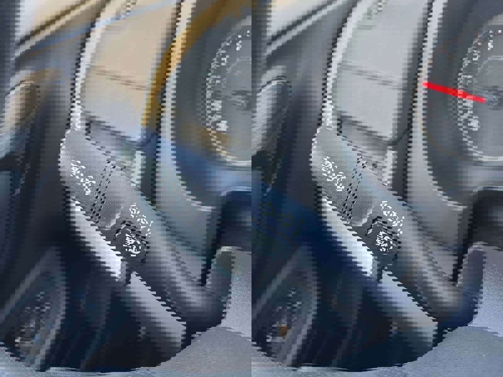 Used 2024 GMC Terrain SLE image 25