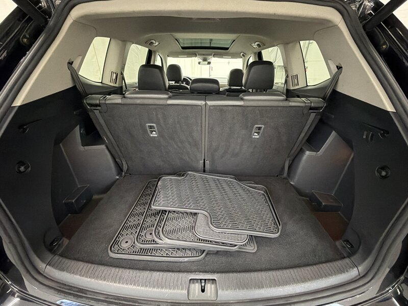 Used 2018 Volkswagen Atlas SEL AWD/4WD image 16
