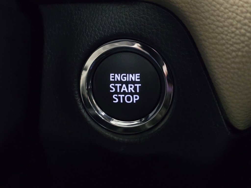 New 2025 Toyota RAV4 XLE image 31