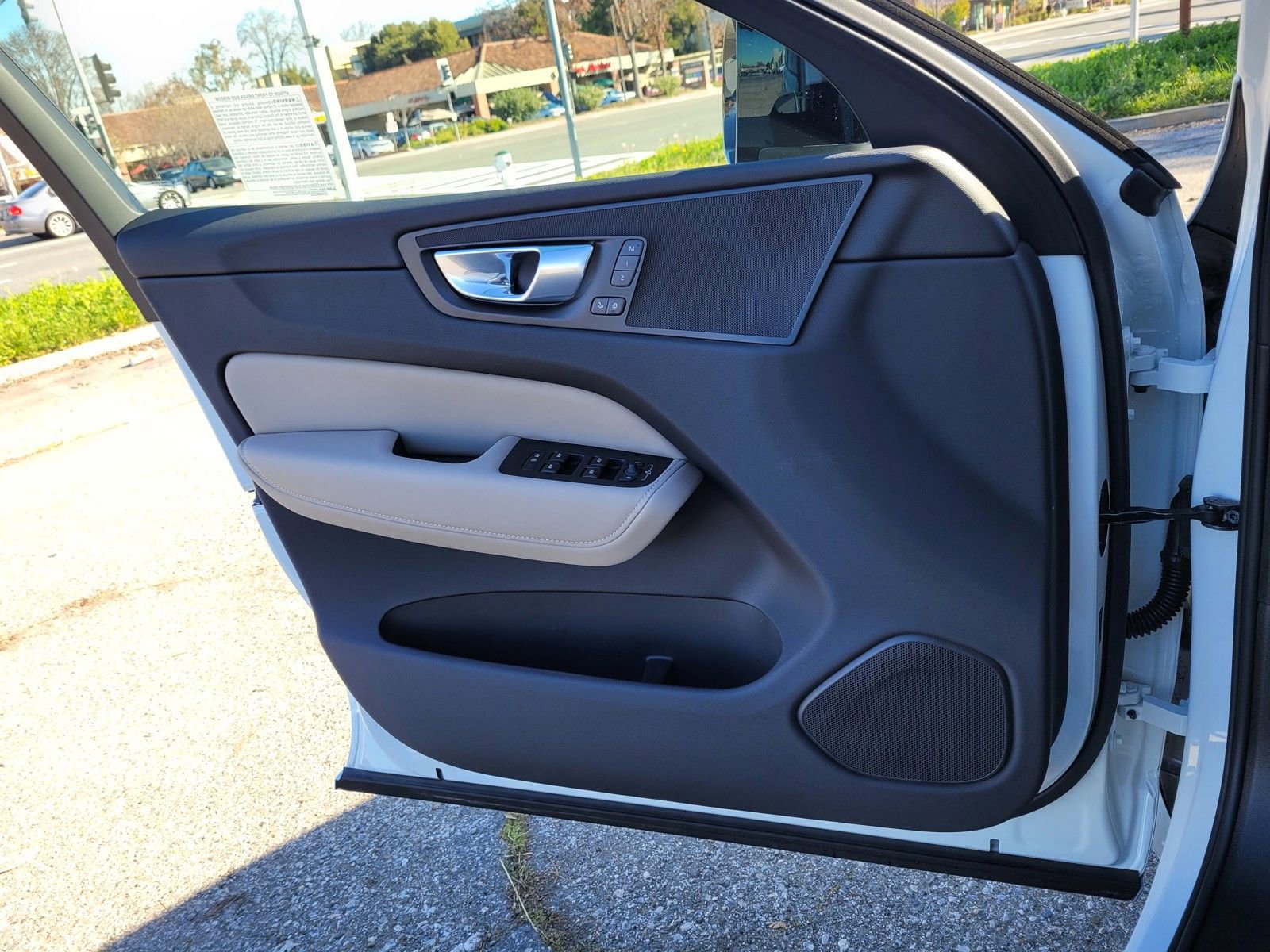 New 2026 Volvo XC60 B5 Plus w/ Protection Package Premier image 13