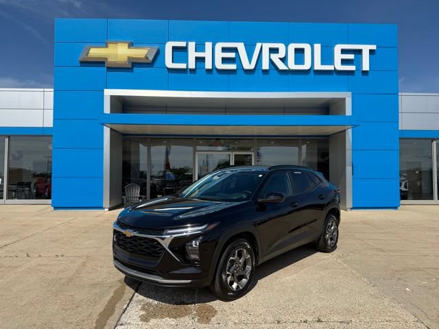 Used 2025 Chevrolet Trax LT w/ Driver Confidence Package FWD image 1