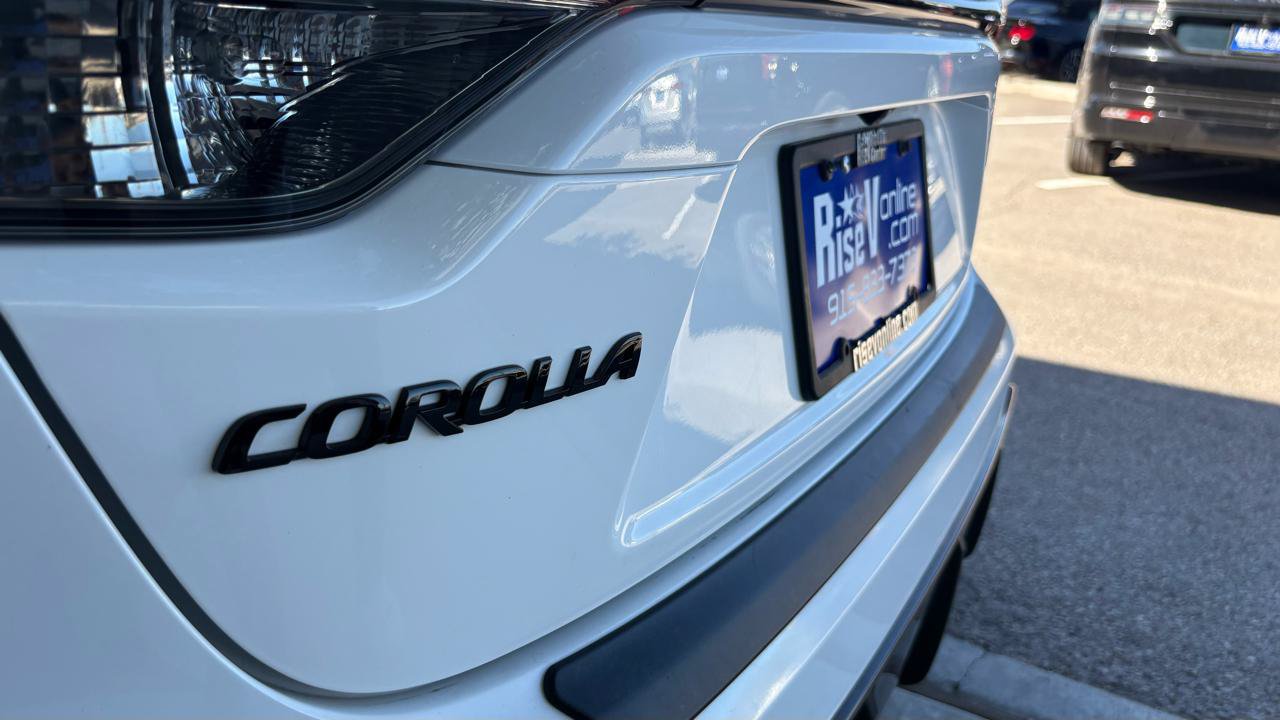 Used 2025 Toyota Corolla FX w/ Convenience Package FWD image 7