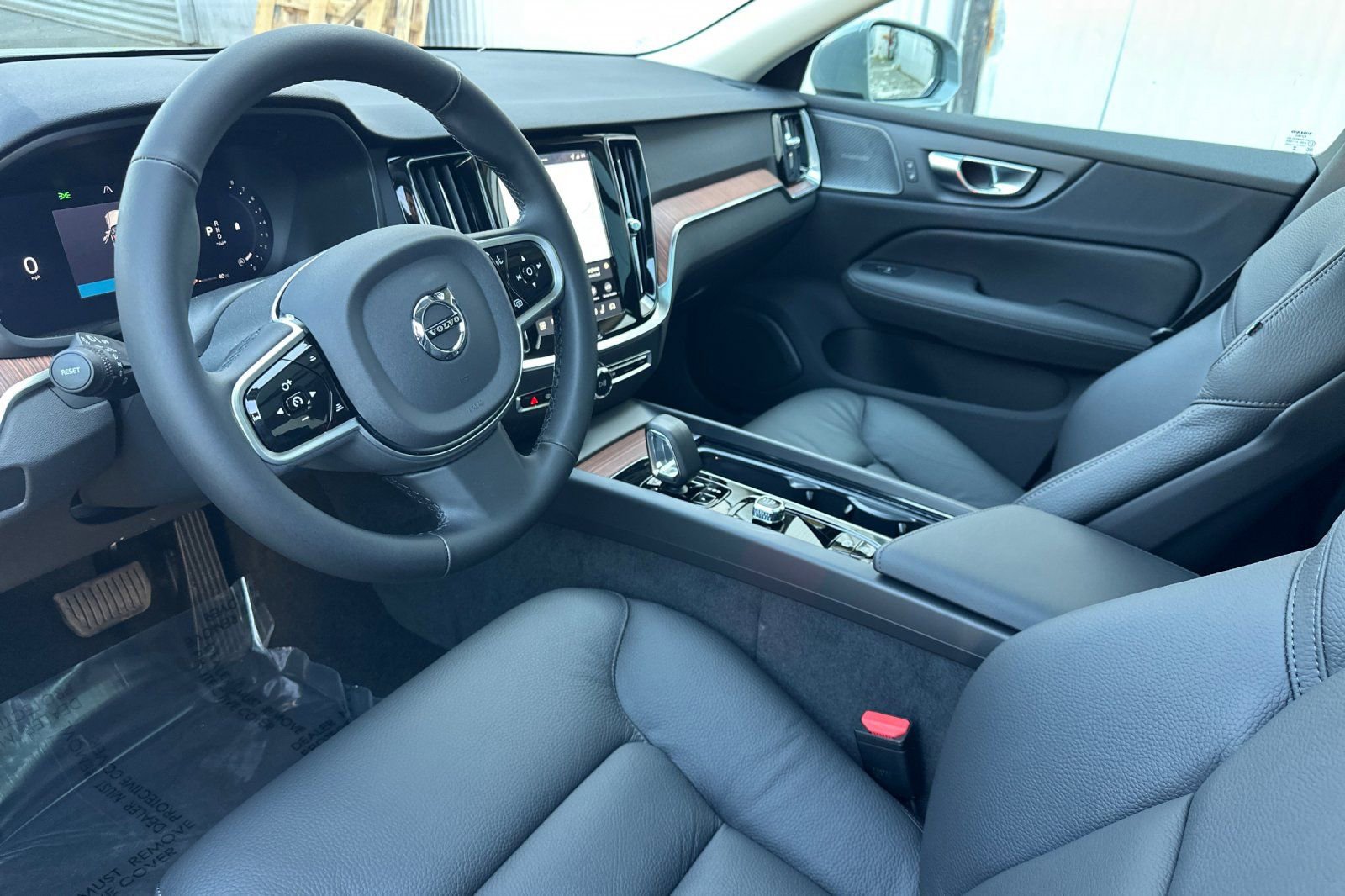 New 2026 Volvo V60 B5 Cross Country Plus w/ Climate Package image 13