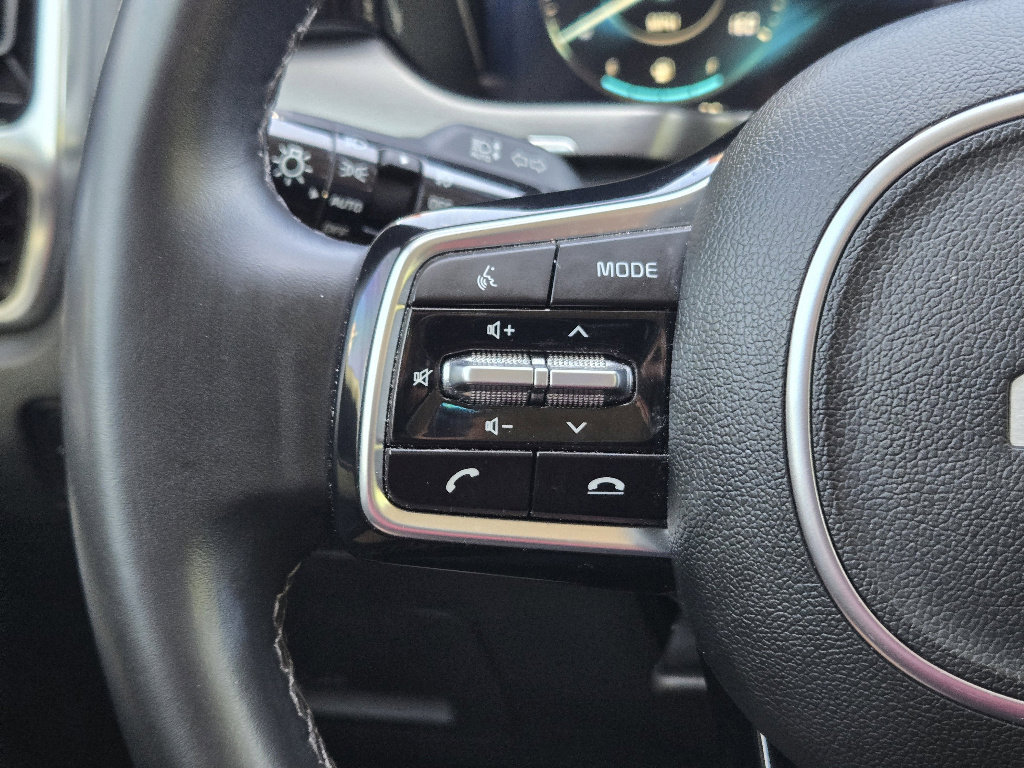 Used 2023 Kia Sorento SX image 28