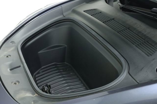 Used 2022 Tesla Model Y Long Range image 8