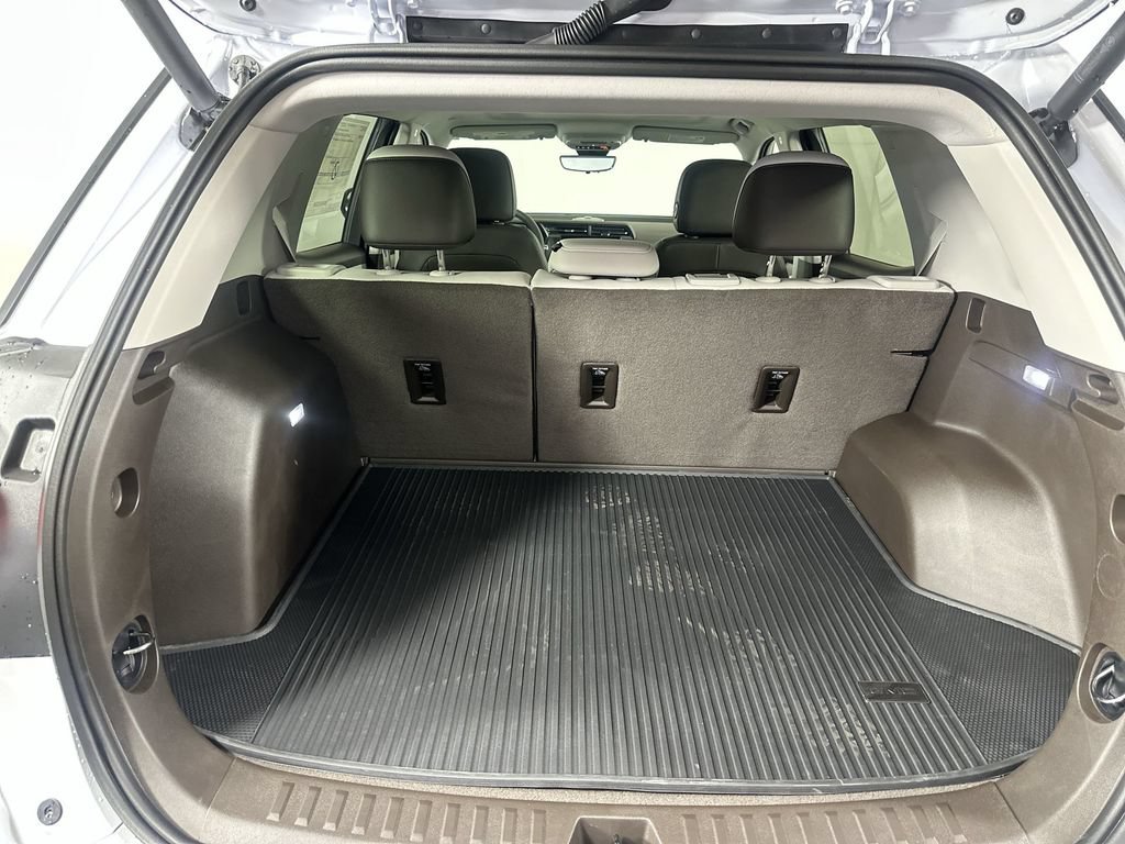 New 2027 GMC Terrain Denali w/ LPO, Floor Liner Package AWD/4WD image 27