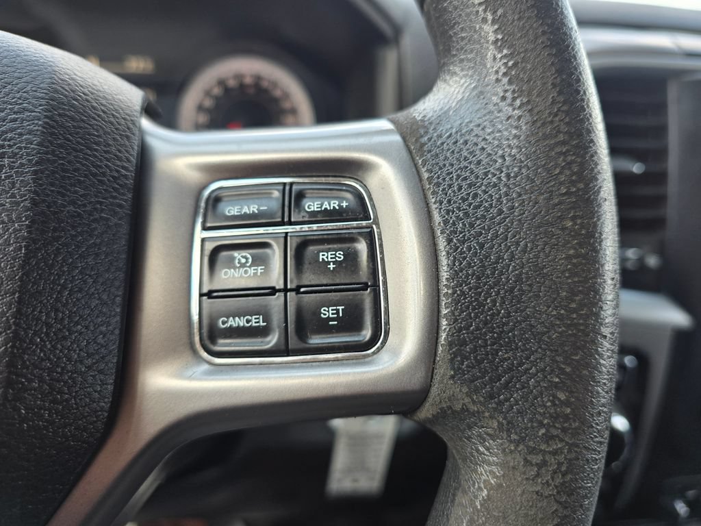 Used 2023 RAM 1500 Classic SLT w/ Protection Group AWD/4WD image 15