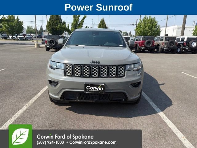 Used 2020 Jeep Grand Cherokee Altitude AWD/4WD image 8