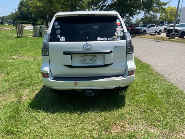 Used 2017 Lexus GX 460 Premium w/ Premium Package AWD/4WD image 4