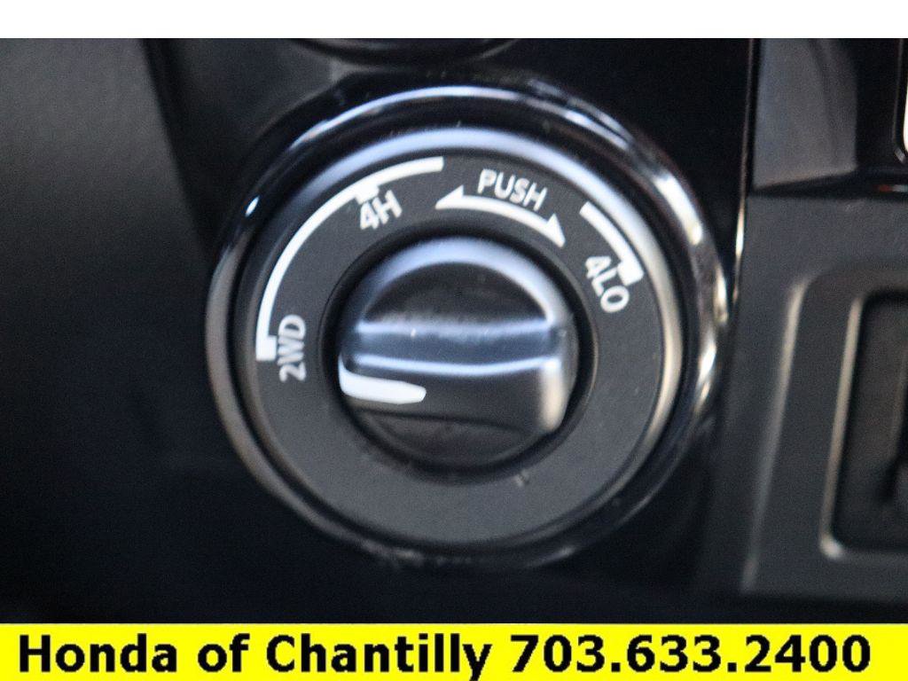 Used 2023 Nissan Titan Platinum Reserve w/ Moonroof Package image 20