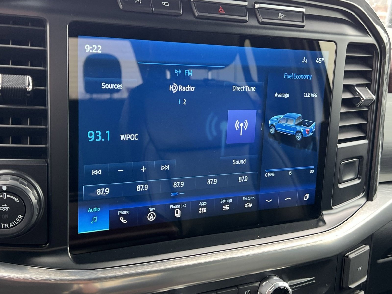 Certified 2021 Ford F150 Lariat w/ Equipment Group 502A High image 18