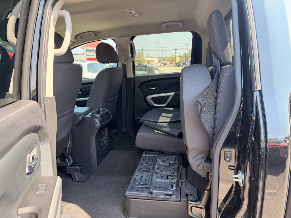Certified 2024 Nissan Titan SV w/ SV Convenience Package image 7