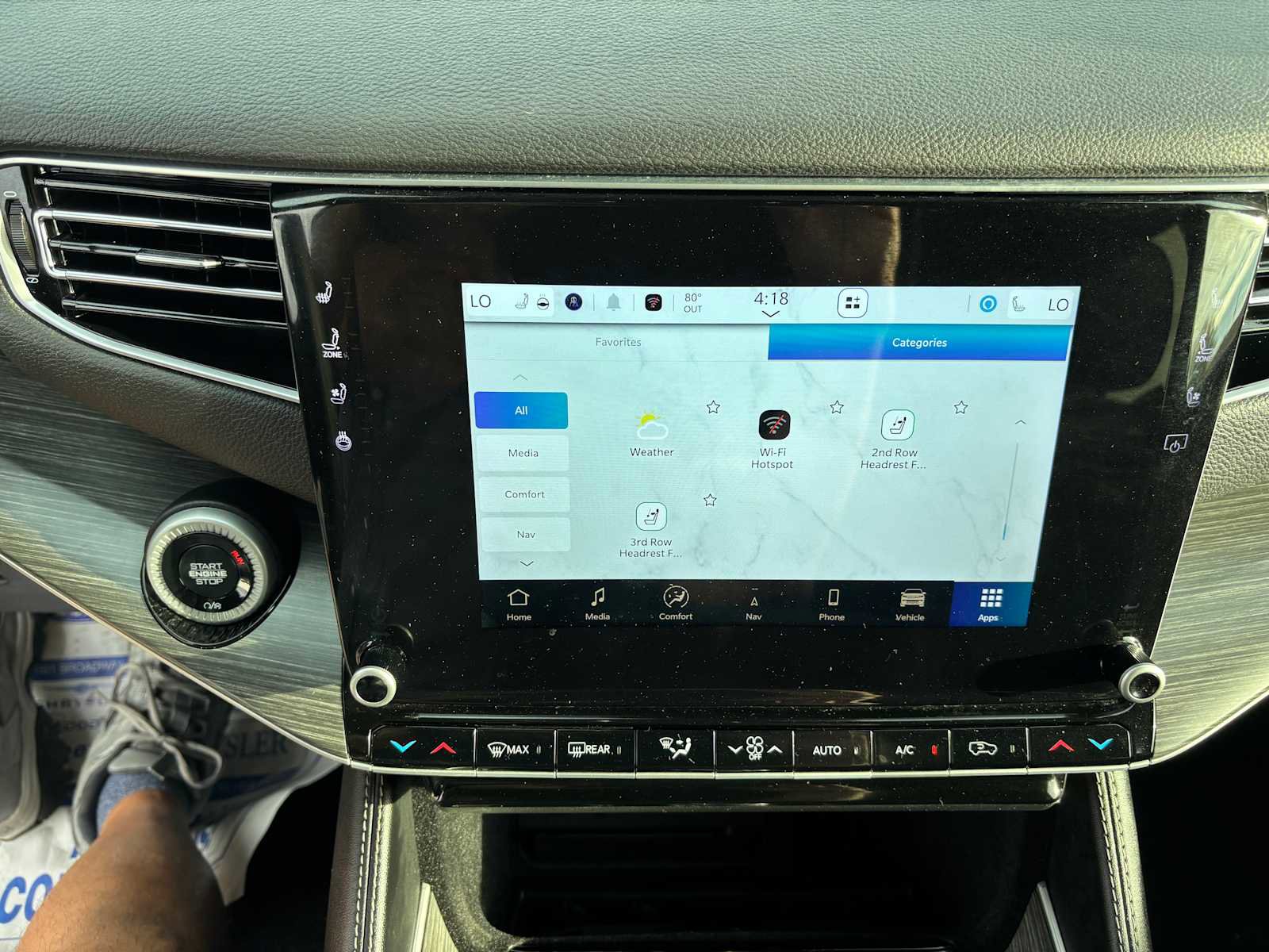 Certified 2024 Jeep Wagoneer L Series III w/ Flexible Seating Group image 46