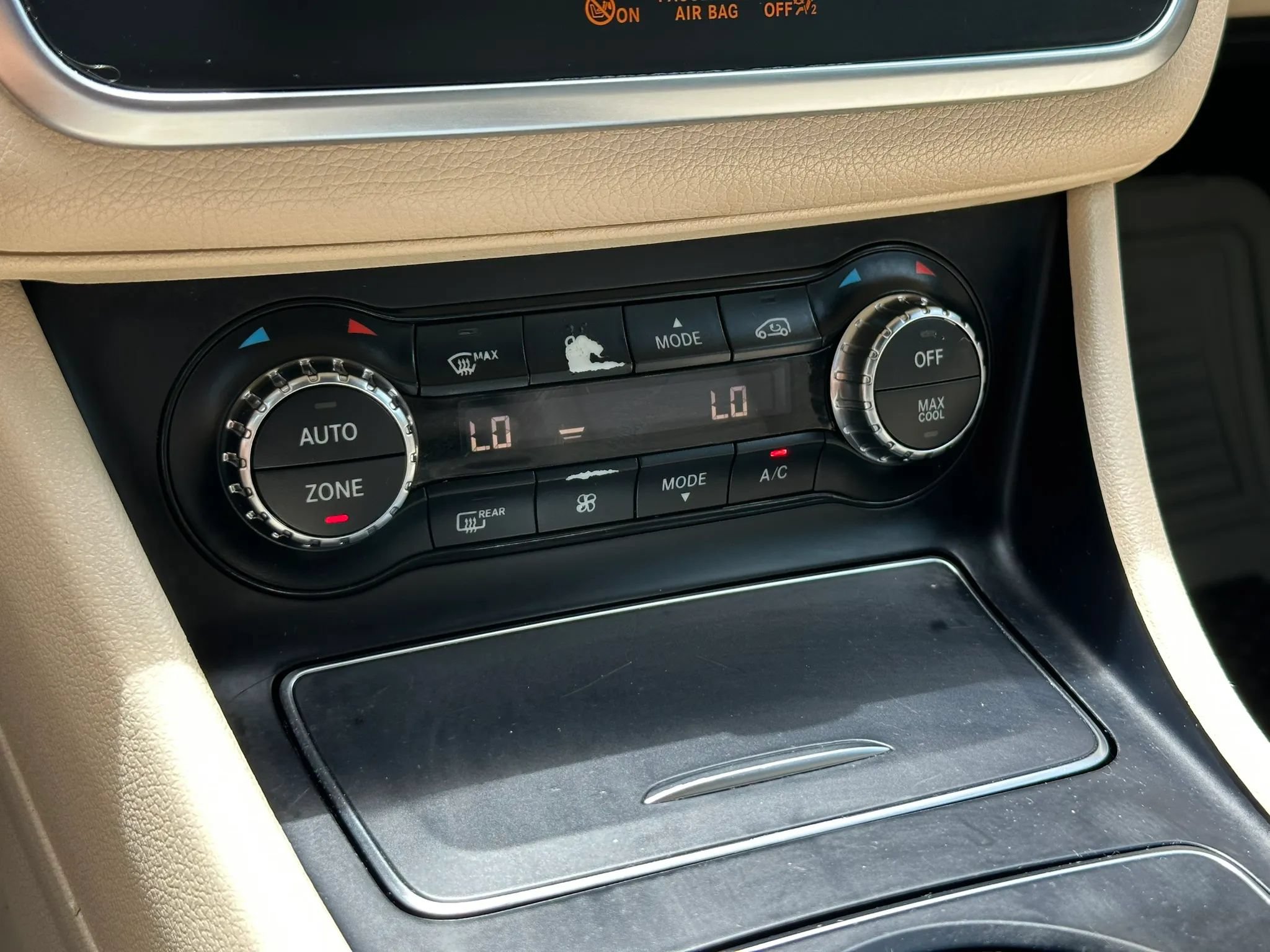 Used 2018 Mercedes-Benz CLA 250 image 36
